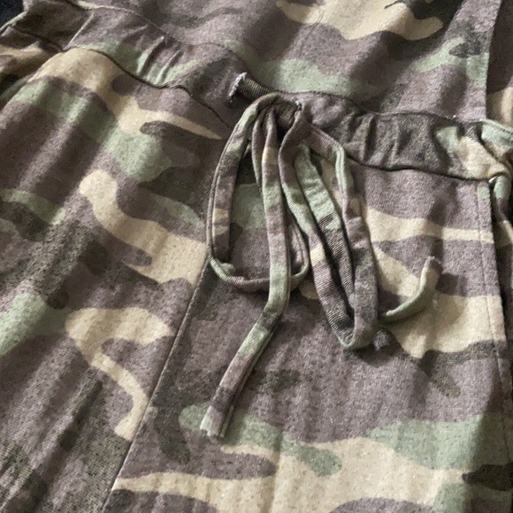 Overalls - Picture 4 of 8